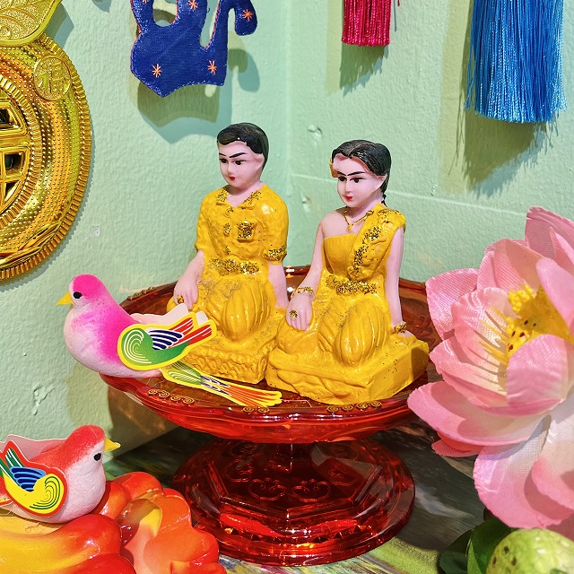 パイナップル柄の脚付きトレイ/Sサイズ/2色